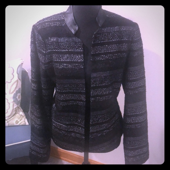 Stunning black mandarin collar jacket - Picture 1 of 2